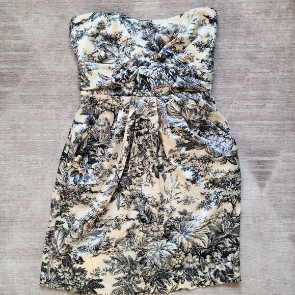 Dress for wedding guest or cocktails - Picture 3 of 5